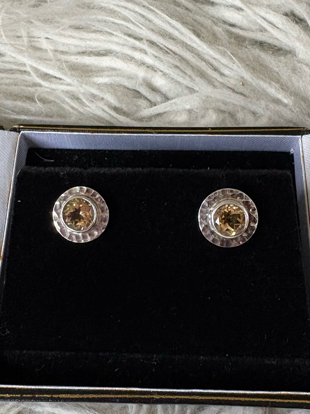 Lori Bonn Vintage Hammered Sterling Silver 925 Citrine Yellow Stud Earrings EUC